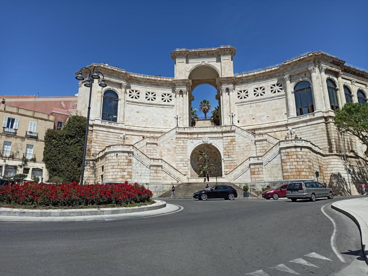 La Casetta Nel Centro Cagliari Buitenkant foto